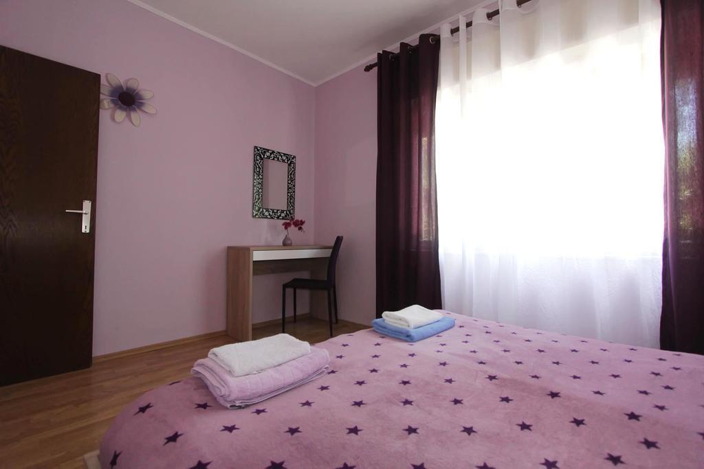 Guesthouse Villa Stanger لوفغان الغرفة الصورة